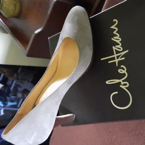 Cole Haan suede pump - size 9
